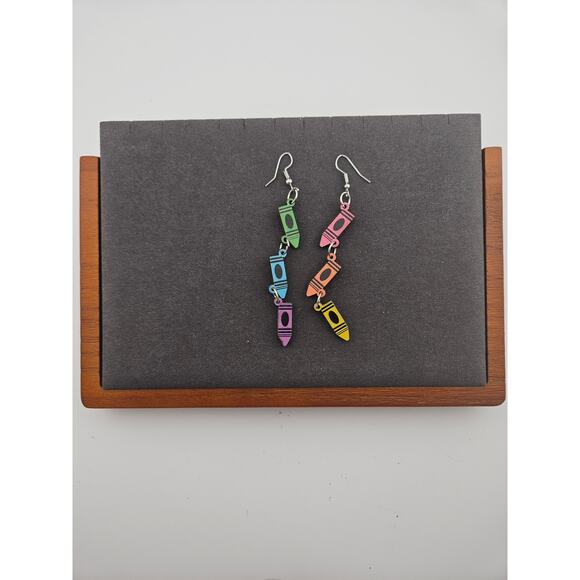 Crayon Link Dangle Drop Earring Colorful Eclectic Whimsical Teacher Art Creative - Picture 1 of 3